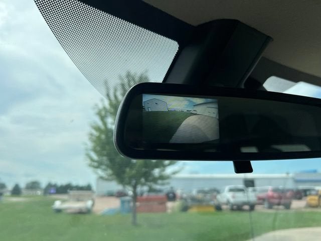 2024 Chevrolet Express Passenger 3500 1LT