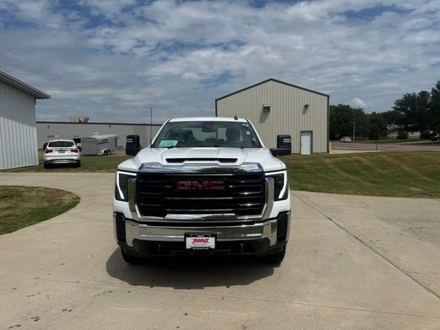 2024 GMC Sierra 2500 HD Pro