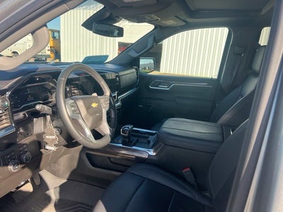 2025 Chevrolet Silverado 1500 LTZ