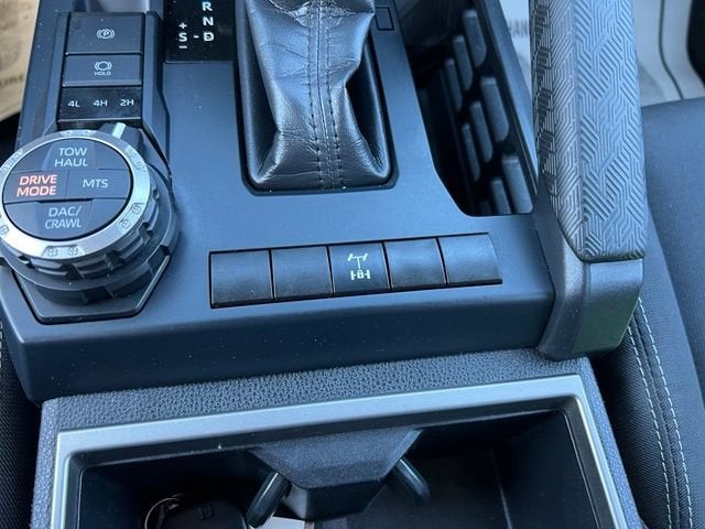 2025 Toyota Tacoma 4WD SR
