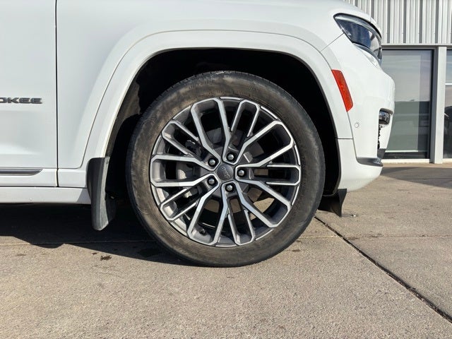 2023 Jeep Grand Cherokee L Summit