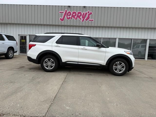 2023 Ford Explorer XLT 202A