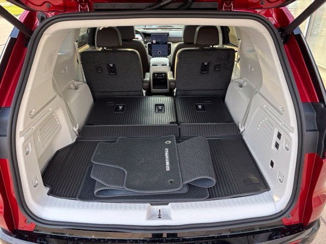 2027 GMC Acadia Denali
