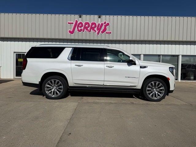 2022 GMC Yukon XL Denali