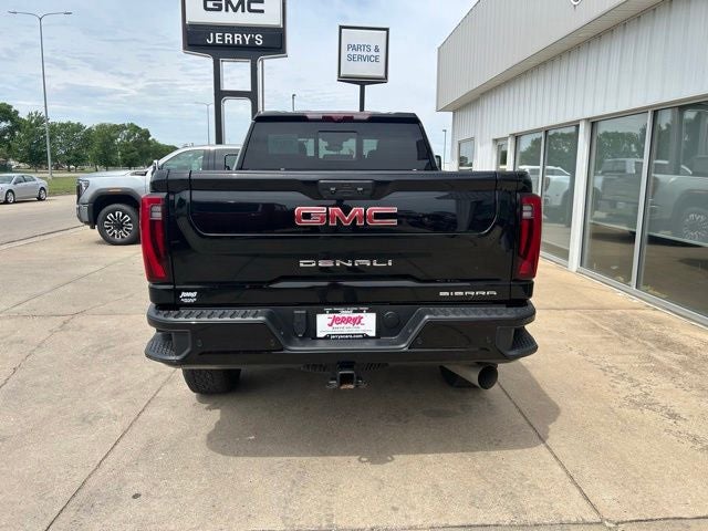 2025 GMC Sierra 2500HD Denali
