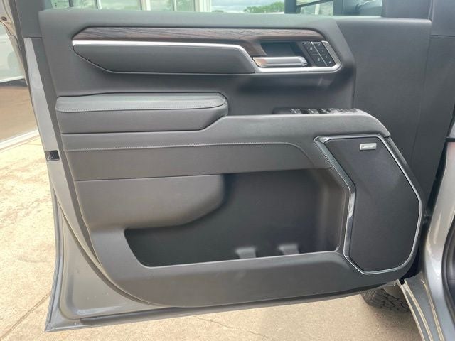 2026 GMC Sierra 2500HD SLT