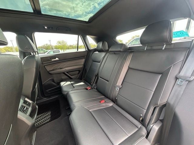 2023 Volkswagen Atlas Cross Sport 3.6L V6 SEL R-Line
