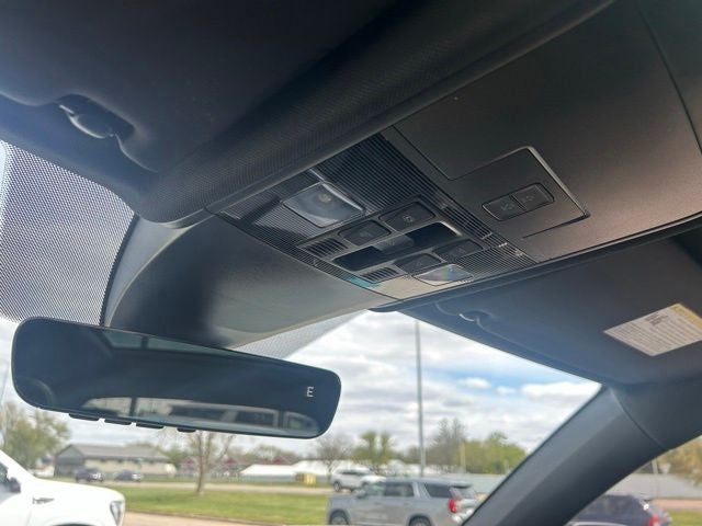 2023 Volkswagen Atlas Cross Sport 3.6L V6 SEL R-Line