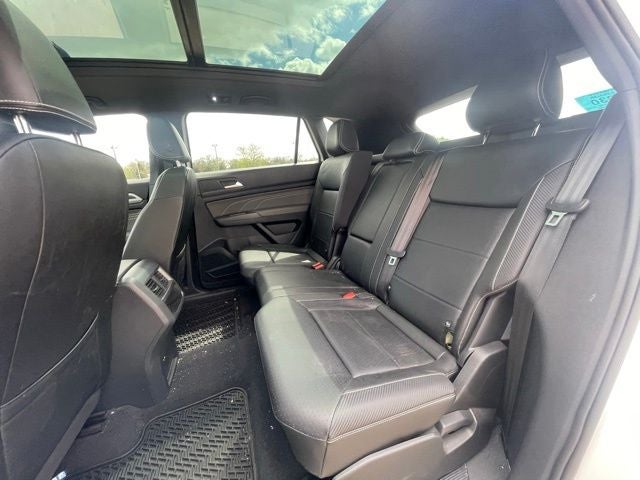 2023 Volkswagen Atlas Cross Sport 3.6L V6 SEL R-Line