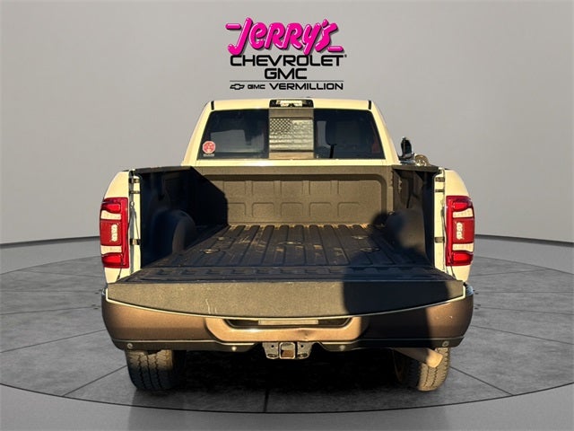 2022 RAM 2500 Longhorn 8' Box