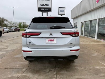 2023 Mitsubishi Outlander SE Black Edition