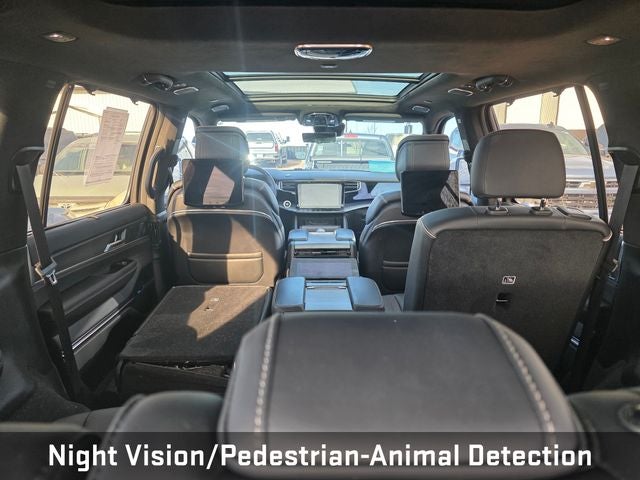 2022 Jeep Grand Wagoneer Series II OBSIDIAN PACKAGE