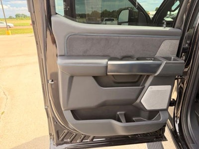 2025 Ford F-250SD Platinum 6 3/4 Ft Box
