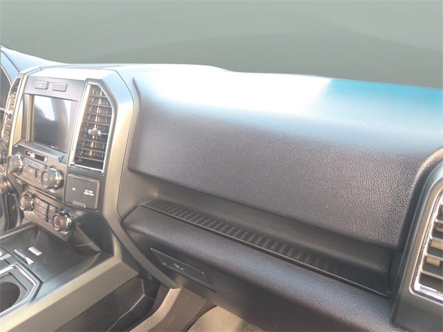 2016 Ford F-150 XLT 5 1/2 Ft Box