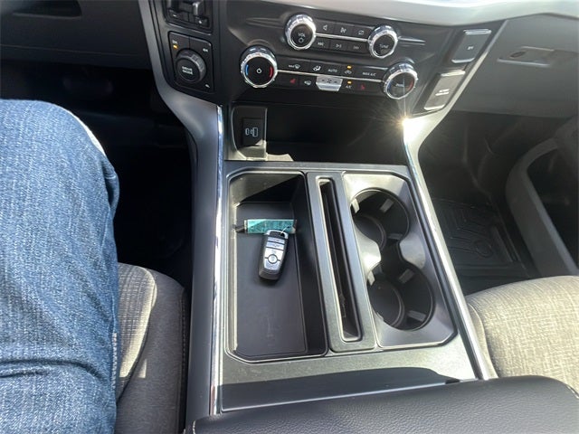 2022 Ford F-150 XLT 5 1/2 Ft Box