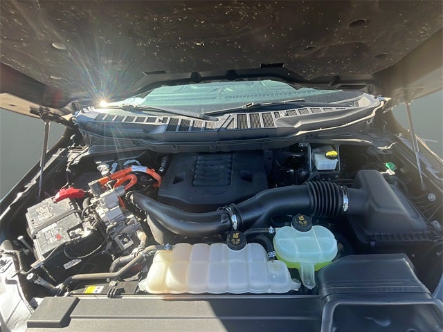 2021 Ford F-150 XLT 5 1/2 FT BOX