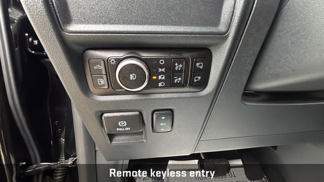 2025 Ford F-150 Platinum 5 1/2 FT BOX