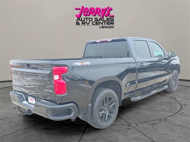 2024 Chevrolet Silverado 1500 Custom