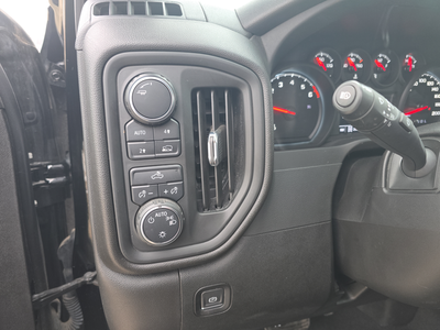 2024 Chevrolet Silverado 1500 Custom STANDARD BED