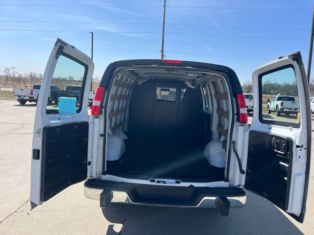 2024 Chevrolet Express 2500 Work Van Cargo