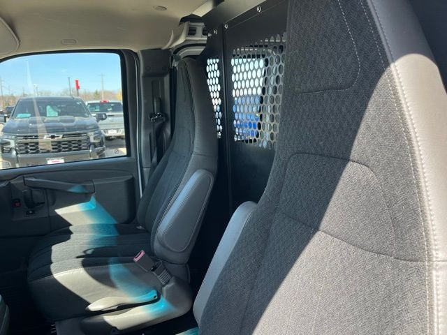 2024 Chevrolet Express 2500 Work Van Cargo