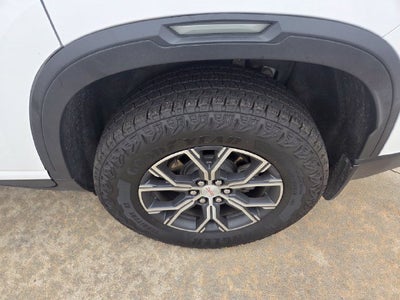 2024 GMC Acadia AT4
