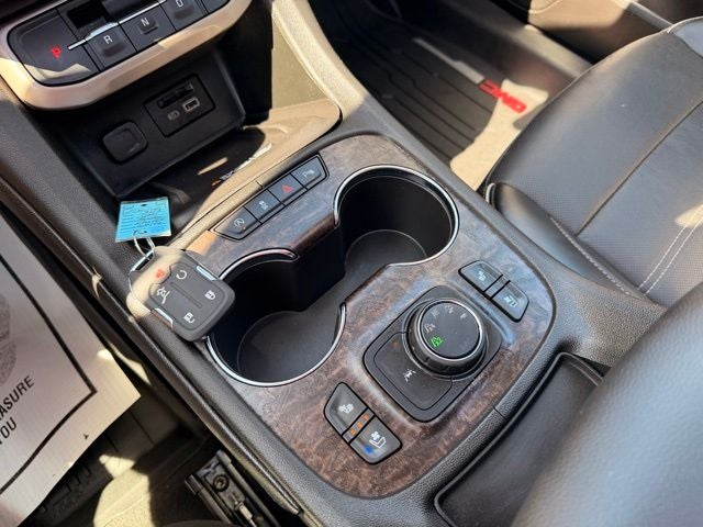 2023 GMC Acadia Denali Ultimate