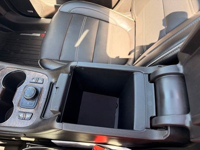 2023 GMC Acadia Denali Ultimate