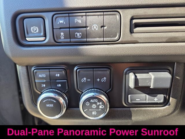2024 GMC Yukon SLT Luxury Package