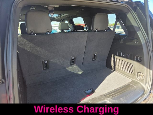 2024 GMC Yukon SLT Luxury Package