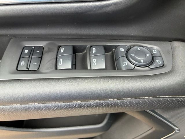 2024 GMC Yukon XL SLT