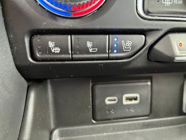 2024 GMC Yukon XL SLT