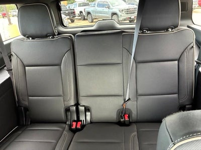 2024 GMC Yukon XL SLT