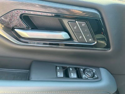 2025 GMC Yukon XL AT4
