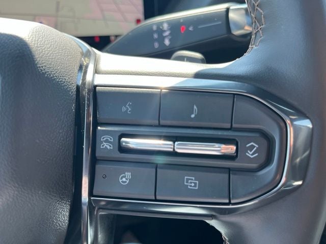 2025 GMC Yukon XL AT4