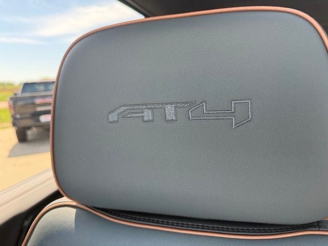 2025 GMC Yukon XL AT4
