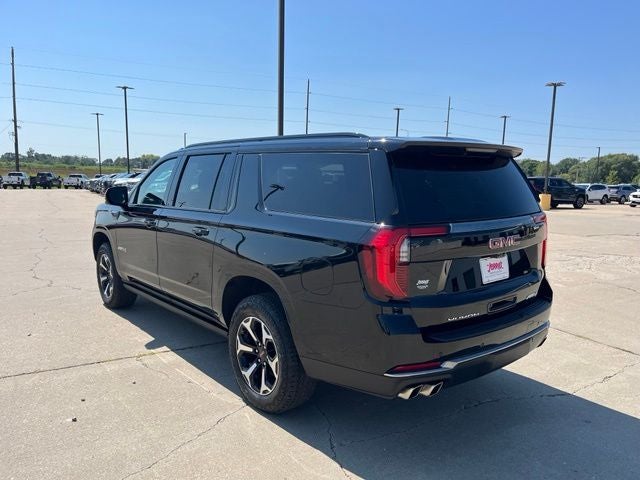 2025 GMC Yukon XL AT4