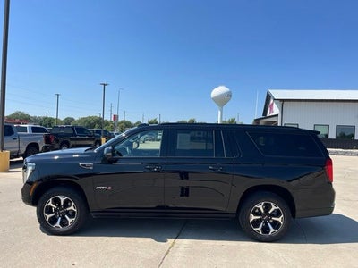 2025 GMC Yukon XL AT4