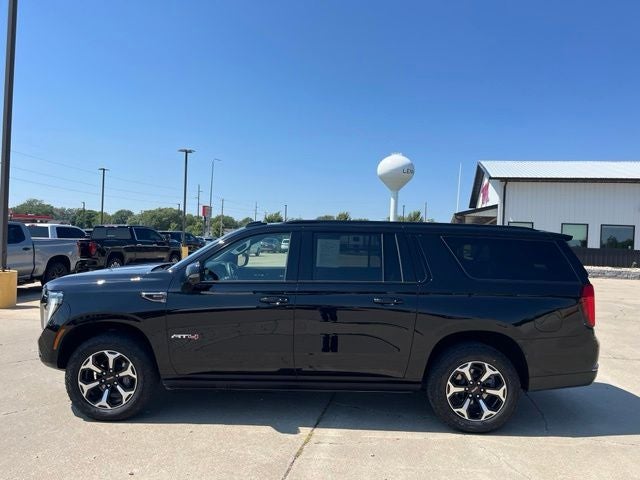 2025 GMC Yukon XL AT4