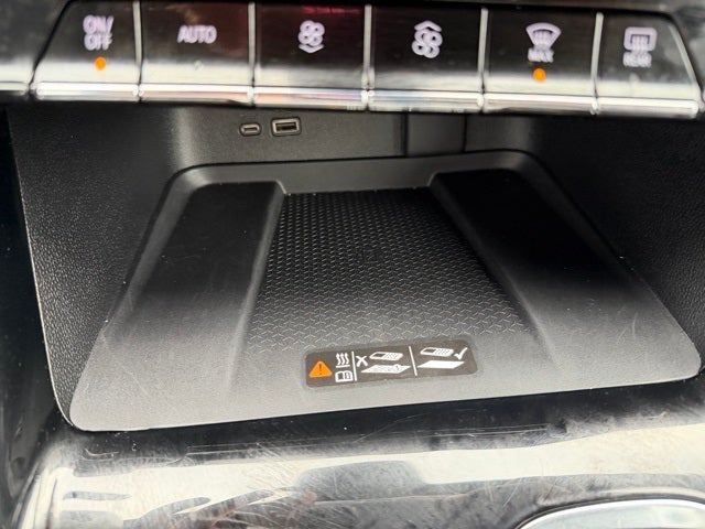 2025 Chevrolet Traverse LT 2LT