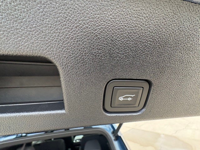 2025 Chevrolet Traverse LT 2LT