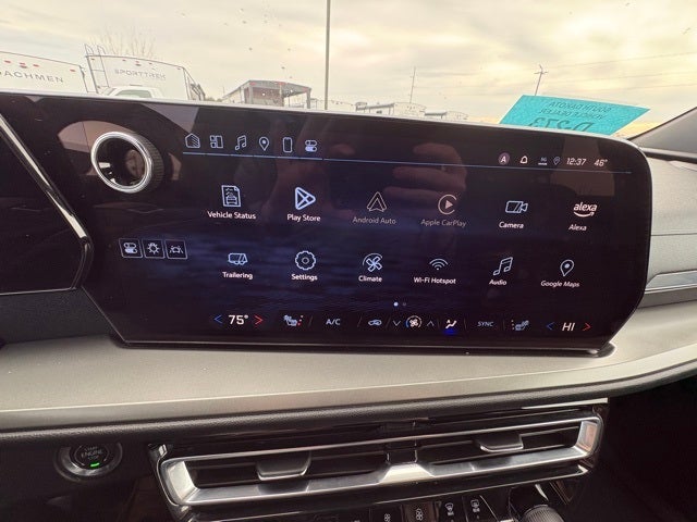 2025 Chevrolet Traverse LT 2LT