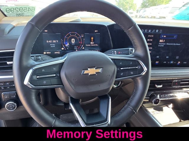 2025 Chevrolet Suburban LT