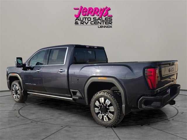 2024 GMC Sierra 2500HD Denali 6 3/4 FT BOX RESERVE