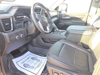 2024 GMC Sierra 2500HD Denali 6 3/4 FT BOX RESERVE