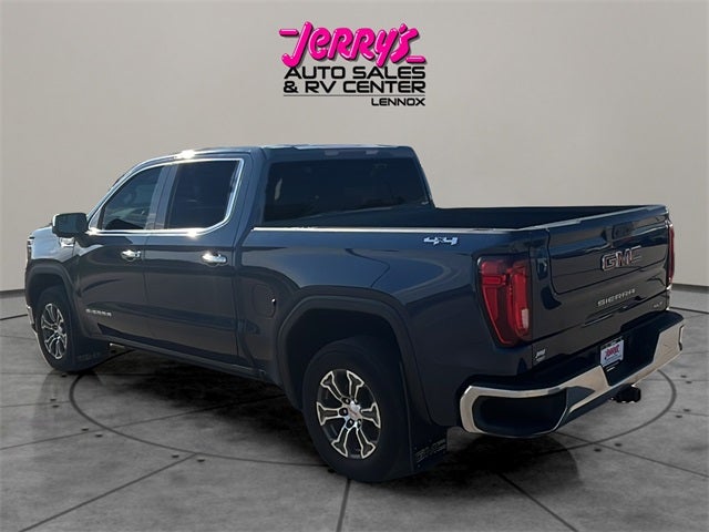 2022 GMC Sierra 1500 SLT Short Box