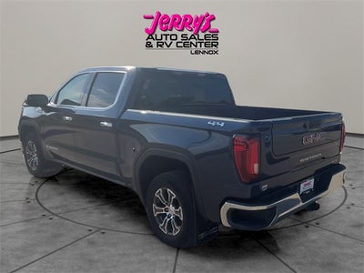 2022 GMC Sierra 1500 SLT Short Box