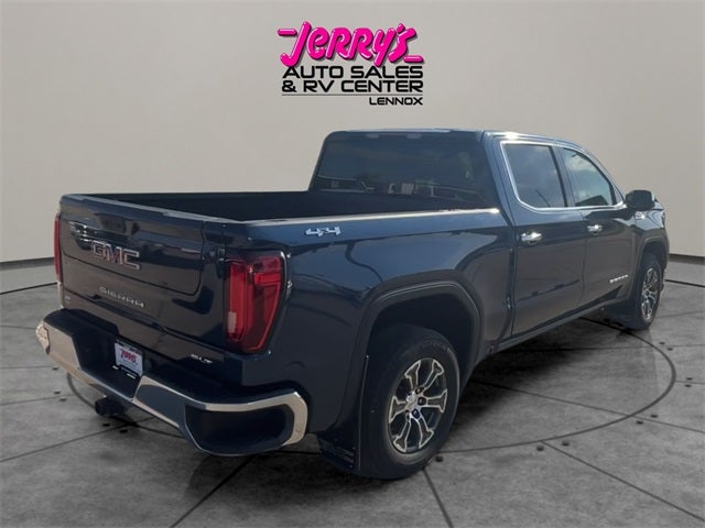2022 GMC Sierra 1500 SLT Short Box