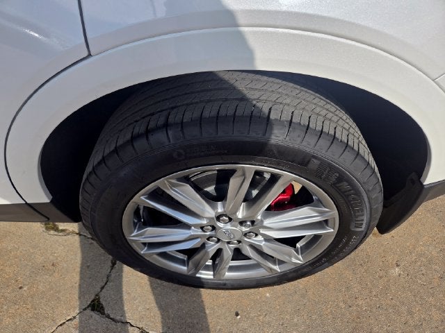 2025 Cadillac XT5 Sport