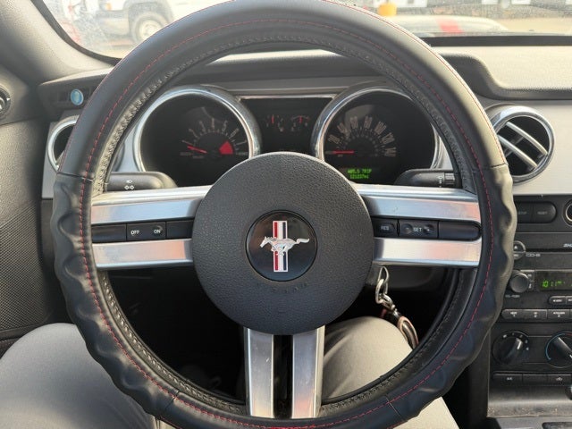 2005 Ford Mustang GT Premium